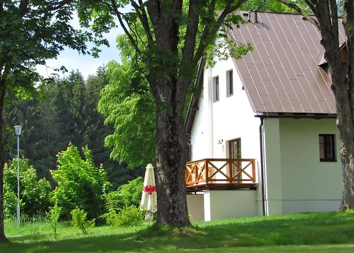Rodinny Pod Bilou Skalou